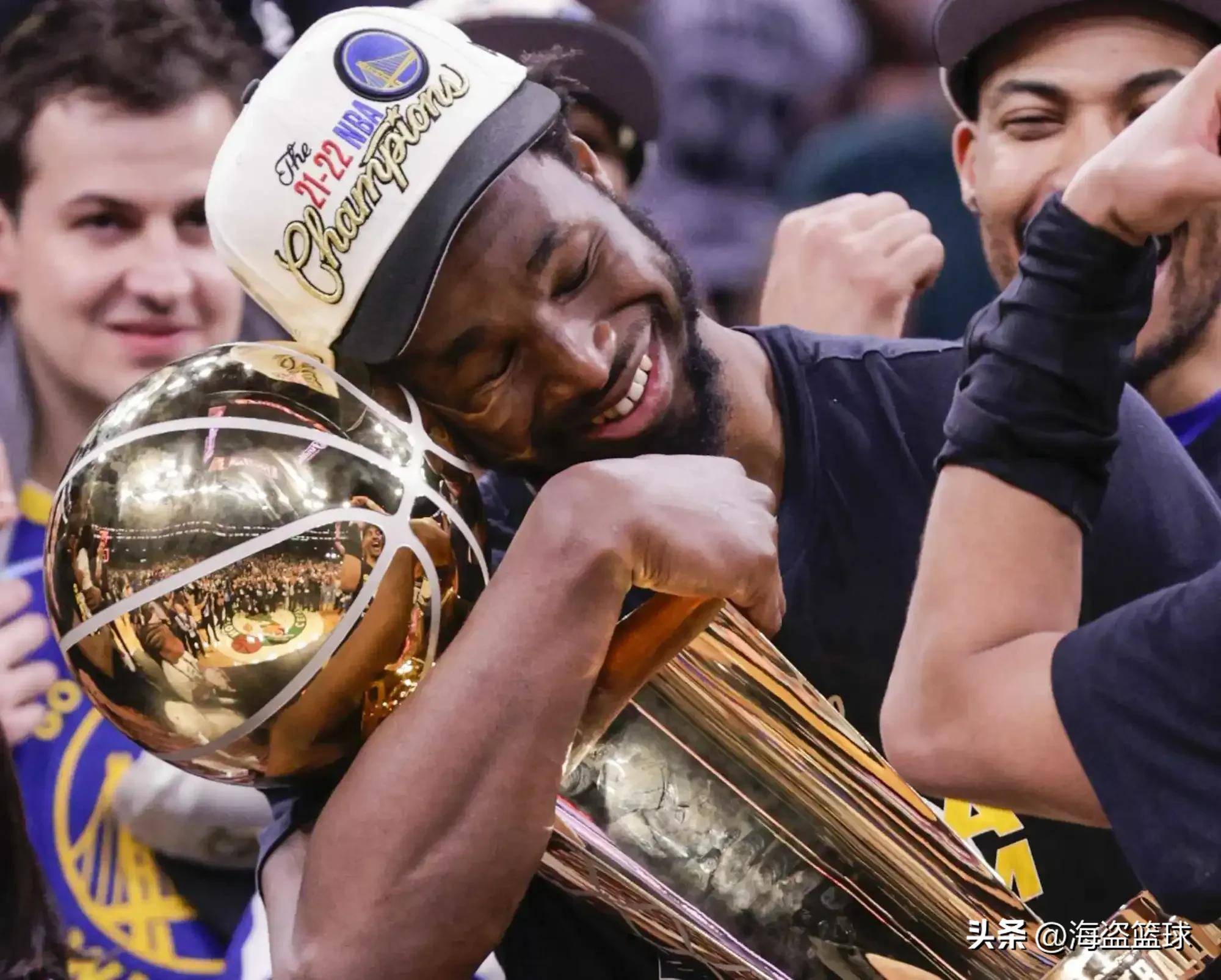 九游电脑版-今晨夏洛特黄蜂内部沟通——NBA常规赛节点到来，质疑声仍在，纪律约束更严格的简单介绍