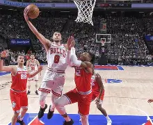 九游电脑版下载-关于赛地聚焦——NBA常规赛关键时刻热度飙升，芝加哥公牛主帅复盘，引发热议，心理建设被强调的信息